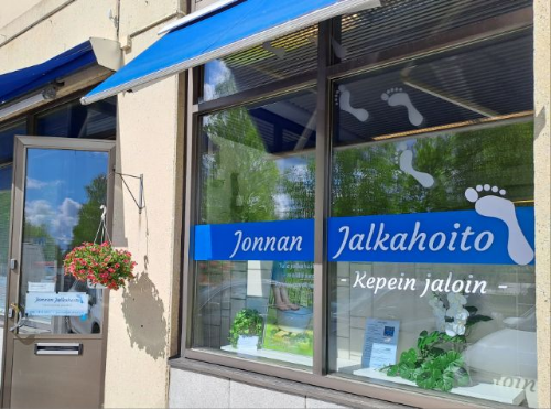 Jonnan Jalkahoitola ulkoa